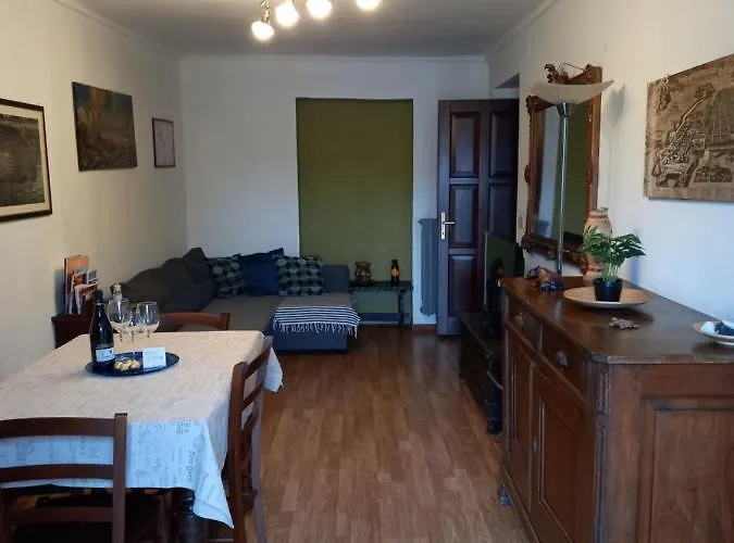 Central Apartment *
